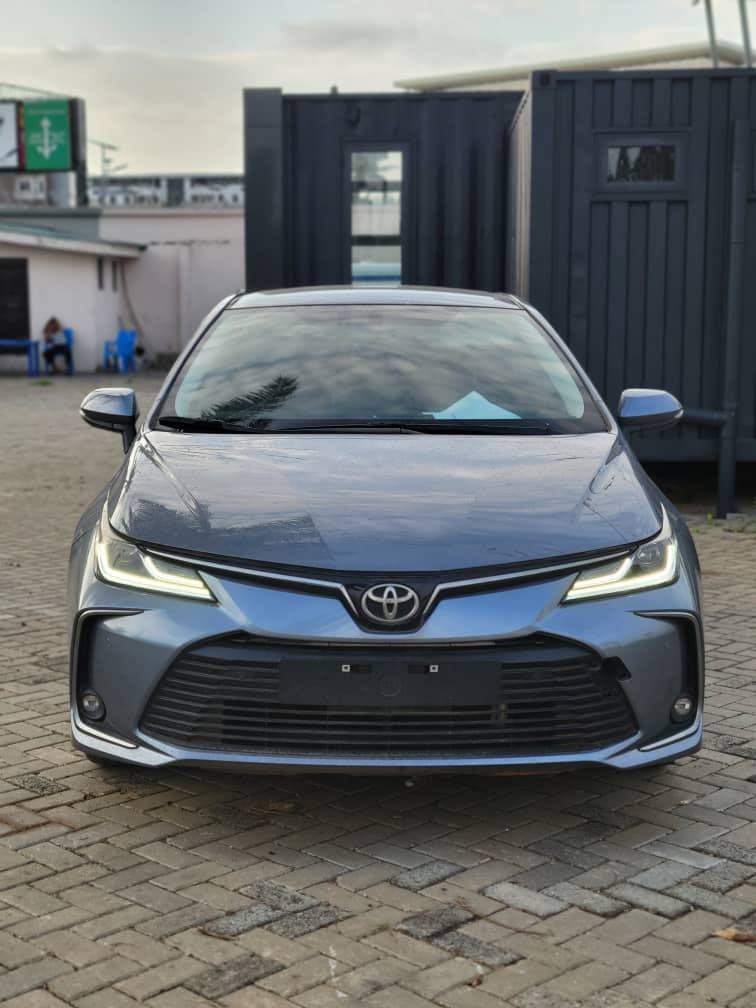 TOYOTA COROLLA XSE